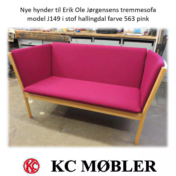 Nye Hynder til Erik Ole Jørgensen tremmesofa model J149 med pink Hallingdal